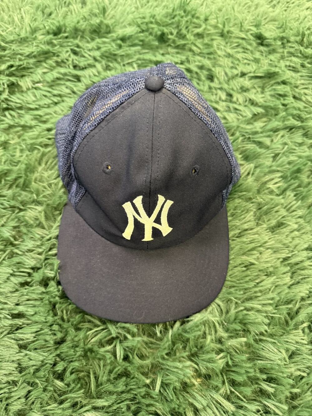 VTG New York Yankees NY Baseball Trucker Hat Cap Adjustable Snapback Navy Blue